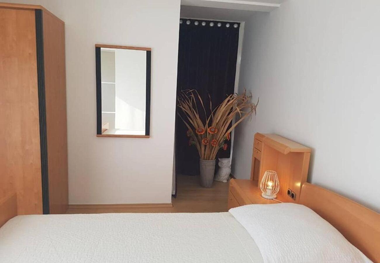 Apartments Javi - Free Private Parking Trogir Zewnętrze zdjęcie