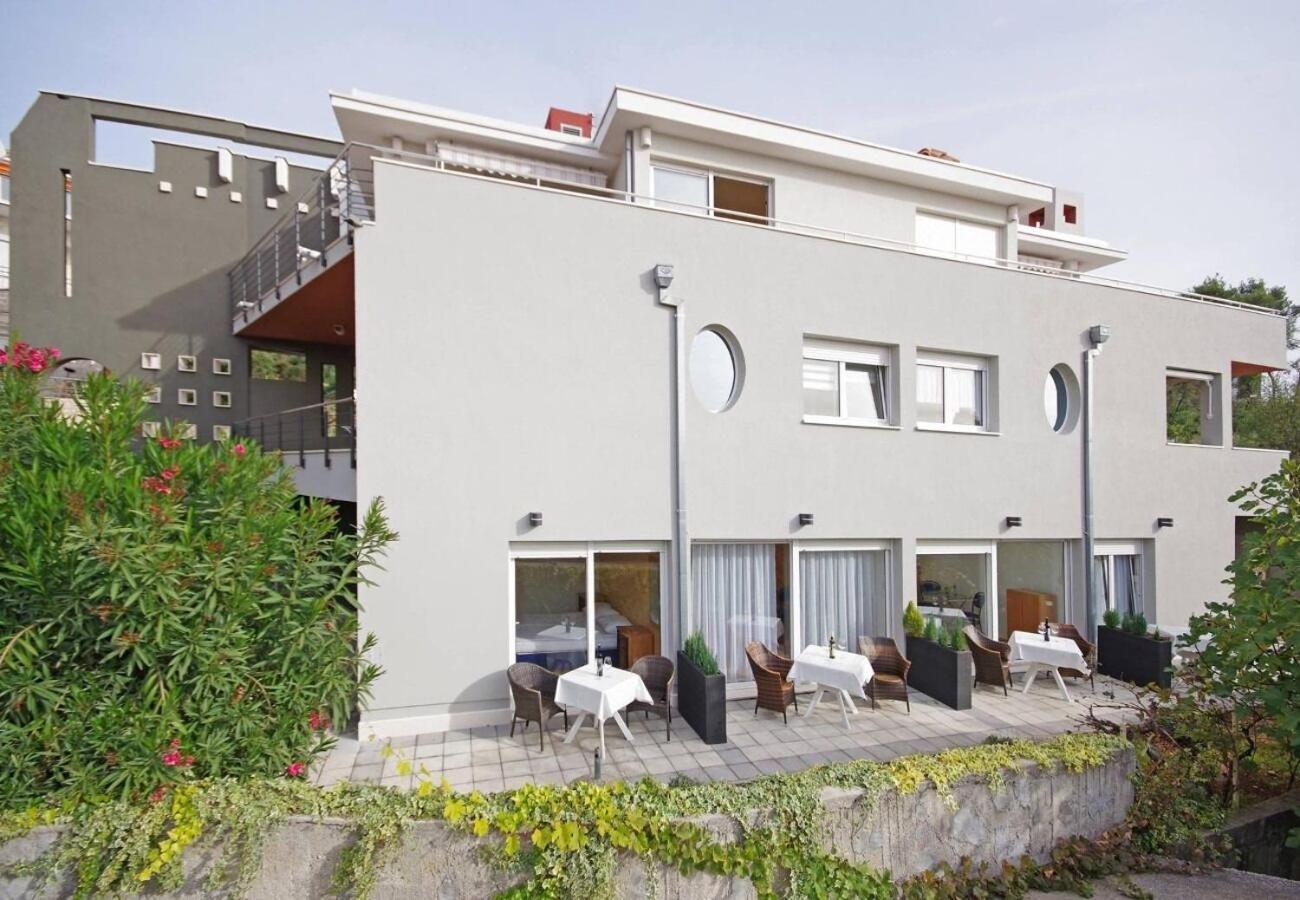 Apartments Javi - Free Private Parking Trogir Zewnętrze zdjęcie