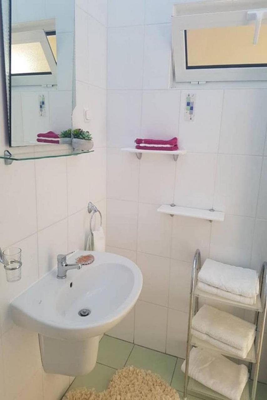 Apartments Javi - Free Private Parking Trogir Zewnętrze zdjęcie