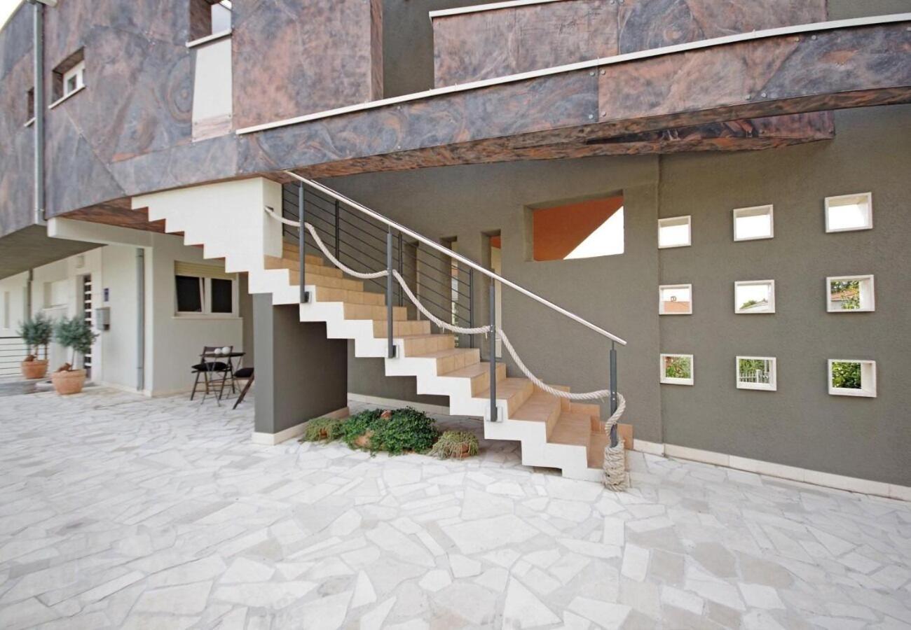 Apartments Javi - Free Private Parking Trogir Zewnętrze zdjęcie