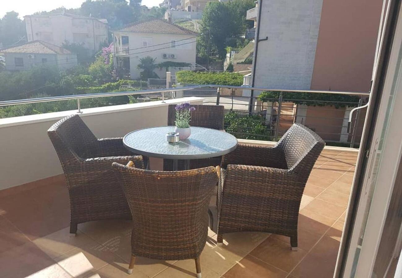 Apartments Javi - Free Private Parking Trogir Zewnętrze zdjęcie