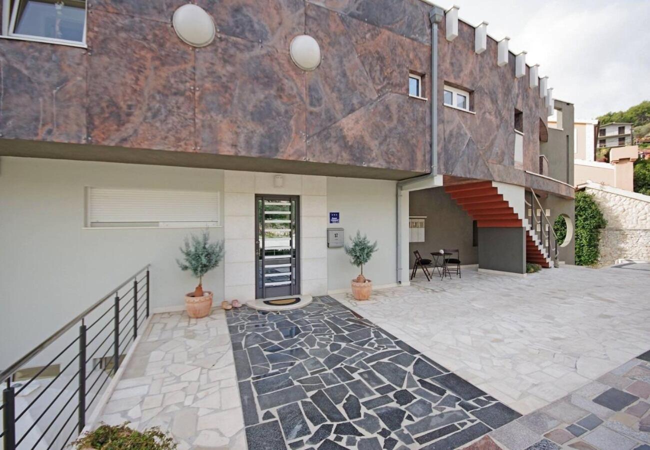 Apartments Javi - Free Private Parking Trogir Zewnętrze zdjęcie